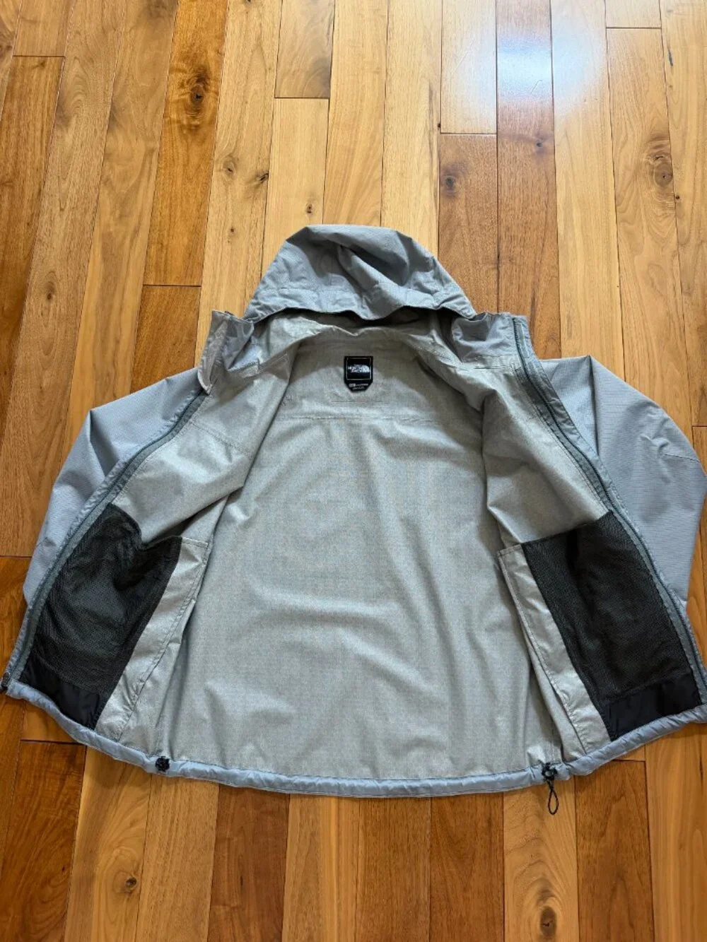 The North Face Venture Jacket Men's Medium Gray Lightweight Rain Shell